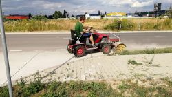 Mezőgazdasági gépek DAKR Panter FD-5 16 LE-s seprő kistraktor szuper áron
