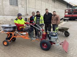 Traktor DAKR Hydro Panter 16 LE-s hótoló, hókotró egytengelyes kistraktor