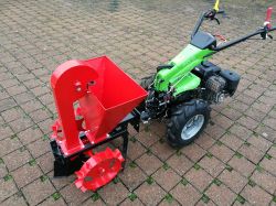 Traktor MGM Lampacrescia 15 le-s Castoro Super Maxi egytengelyes kistraktor burgonyaültető géppel