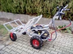 Traktor DAKR Farönk szállító, cseh gyártmányú 6,5 LE-s kisgép