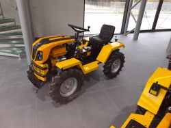  Taurus Minitraktor Tauros ZX 18 4x4