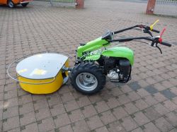 Traktor MGM Lampacrescia 15 le-s Castoro Super Maxi ipari kivitelű fűkaszáló kistraktor („Kemper” jellegű kaszával)