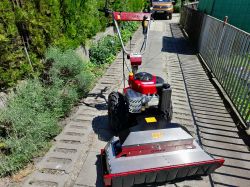 Traktor DAKR CSEH GYÁRTMÁNYÚ 13 LE-S, DAKR PANTER FD-3 professzionális önjáró magasgazvágó gép szenzációs áron !!!