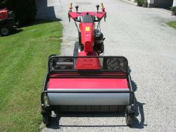 Traktor MGM Lampacrescia MGM Lampacrescia (GINKO) TT 886 ipari kivitelű gazvágó-mulcsozó gép