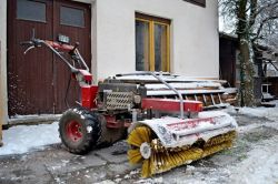 Mezőgazdasági gépek DAKR Panter FD-316 Kommunaltrak, 16 LE-s hóseprő kistraktor szuper áron !!!