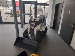 Mezőgazdasági gépek Taurus Tauros WL390b kerekes minirakodó