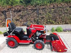  DAKR Cseh gyártmányú 22 LE-s Panter FD-52V multifunkcionális mulcsozó traktor