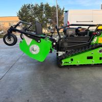  MGM Lampacrescia Honda motoros, Olasz gyártmányú, MGM TRX 87 Hybrid ipari kivitelű távirányítású, gumihevederes gazvágó-mulcsozó gép
