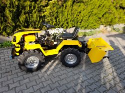 Mezőgazdasági gépek  Tauros ZX 18 4x4, 18 LE-s, kertészeti kistraktor talajmaróval, szenzációs áron !!! Csupán 90 cm külső szélesség !!!