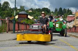  DAKR Cseh gyártmányú 22 LE-s Panter FD-52V multifunkcionális kaszáló kistraktor