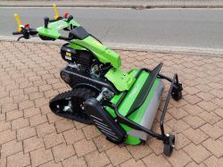  MGM Lampacrescia MGM TTR 886 HD ipari kivitelű lánctalpas rézsűnyíró gazvágó-mulcsozó gép, 13,5 LE-s Briggs&Stratton XR 2100 kivitelű motorral meredek lejtők nyírására