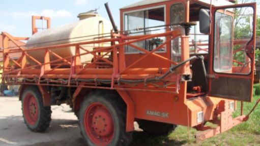 Eladó használt New Holland Őnjáro permetező 3000,literes 21,kerettel