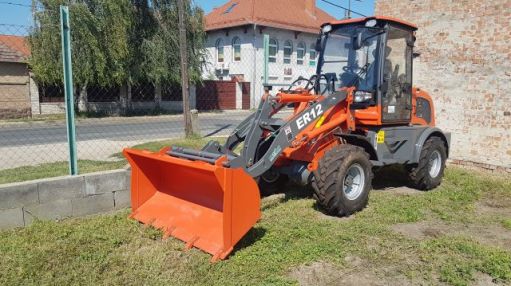 Everun ER12 fülkés rakodó