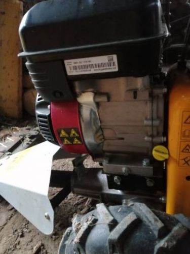 Eladó használt GS Briggs Staton 550 127 cc