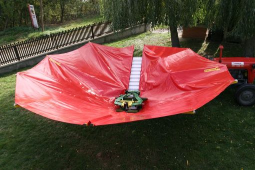  Ponyvás Gyümölcsfarázógép SP-05