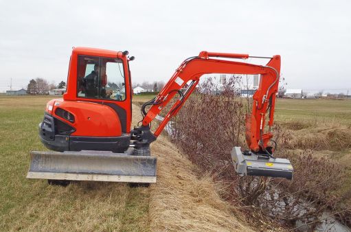 FAE PMM/HY típusú bozótirtó kotrógépekhez