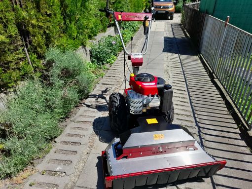 DAKR Panter FD-344-M91 magasgazvágó, 13 LE-s Brigga motorral