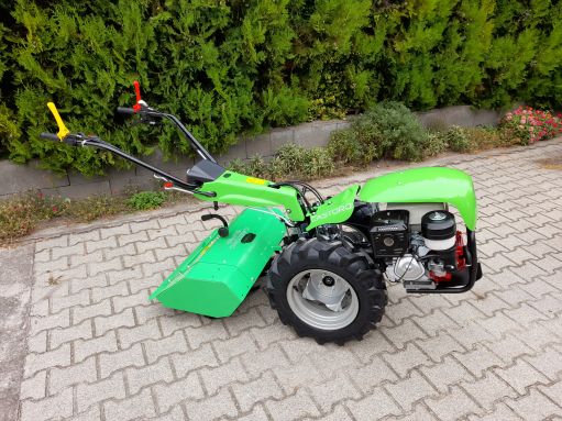 MGM Lampacrescia Honda motoros mgm-lampacrescia castoro super 13 le-s egytengelyes kistraktor !!!
