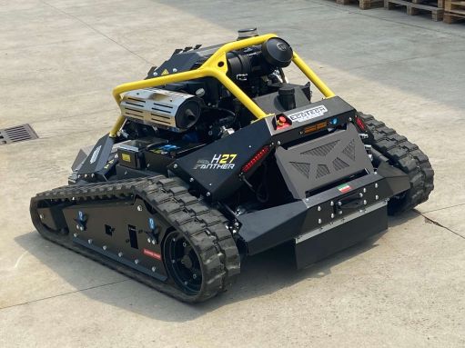  Ecotech Italia Panter H27 rézsűnyíró lánctalpas távirányítású bozótirtó gép