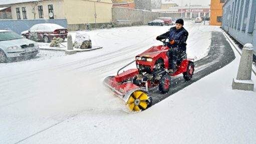 DAKR Panter FD-5 16 LE-s seprő kistraktor szuper áron