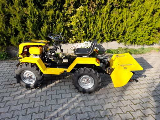  Tauros ZX 18 4x4, 18 LE-s kertészeti kistraktor kedvező áron