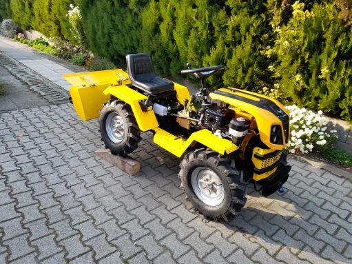 Taurus Tauros ZX 18 4x4, 18 LE-s kertészeti kistraktor kedvező áron