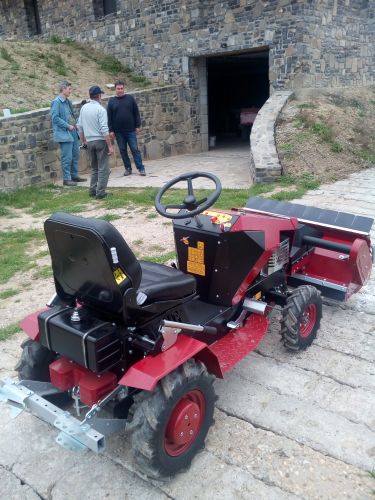 DAKR Cseh gyártmányú 16 LE-s Panter FD5 Mulcher mulcsozótraktor szuper áron