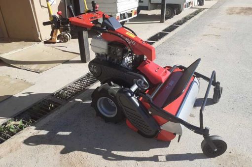 MGM Lampacrescia MGM Lampacrescia (GINKO) TT 886 ipari kivitelű gazvágó-mulcsozó gép