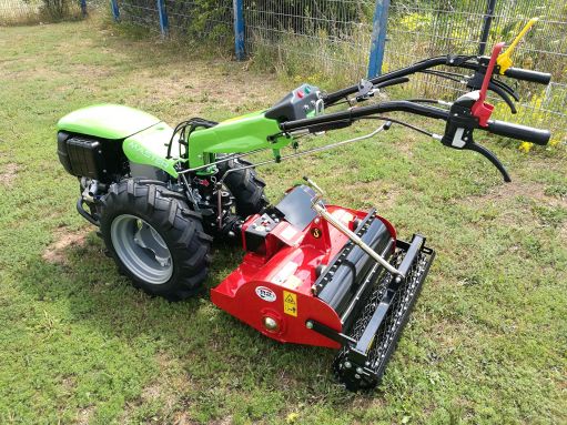 MGM Lampacrescia 11 le-s MGM Lampacrescia Castoro Master Lombardini ipari kivitelű síkelőkészítő-talajszekcionáló egytengelyes kistraktor