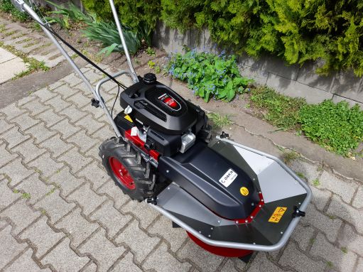 DAKR 6,5 LE-S TRITON HONDA MAGASGAZVÁGÓ-KASZÁLÓ GÉP (CSEH GYÁRTMÁNY)