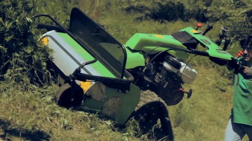 MGM Lampacrescia MGM TTR 683 HD ipari kivitelű lánctalpas rézsűnyíró gazvágó-mulcsozó gép, 9 LE-s Lampacrescia motorral meredek lejtők nyírására