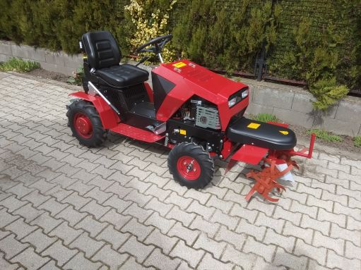 DAKR Panter FD-5 minitraktor talajmaróval, (Cseh gyártmányú), 16 LE-s, szenzációs áron