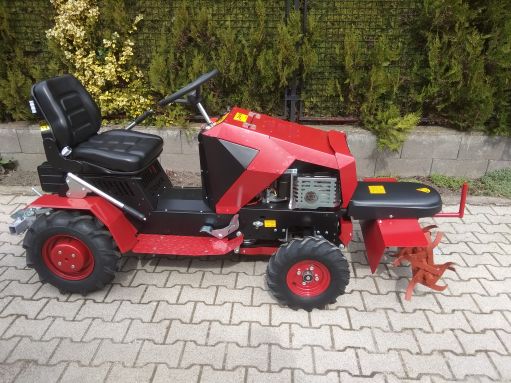 DAKR Panter FD-5 minitraktor talajmaróval, (Cseh gyártmányú), 16 LE-s, szenzációs áron