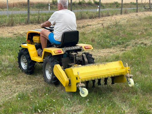 Taurus Minitraktor Tauros ZX 18 4x4, 18 LE-s, „Y” késes szárzúzóval !!!