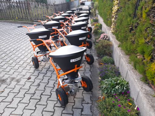 DAKR MOUNT BLANC (CSEH GYÁRTMÁNYÚ KÉZI MŰKÖDTETÉSŰ PROFESSZIONÁLIS IPARI SÓSZÓRÓ)