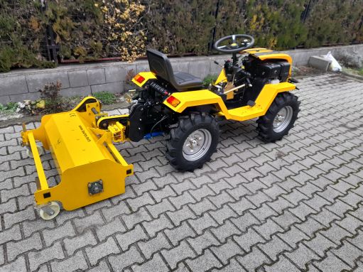  Tauros ZX 18 4x4, 18 LE-s, kertészeti kistraktor „Y” késes szárzúzóval !!!