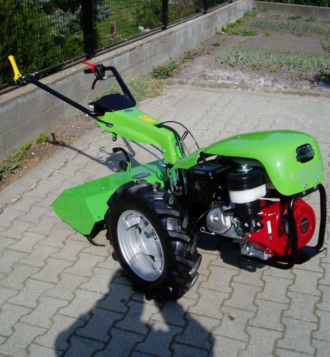 MGM Lampacrescia Honda motoros mgm-lampacrescia castoro super 13 le-s egytengelyes kistraktor, 80 cm-es talajmaróval !!! Ár: 1.600.000 Ft.+Áfa