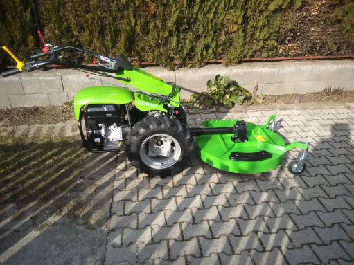 MGM Lampacrescia 13,5 Le-s Castoro Super Mower fűnyíró kivitelű egytengelyes traktor